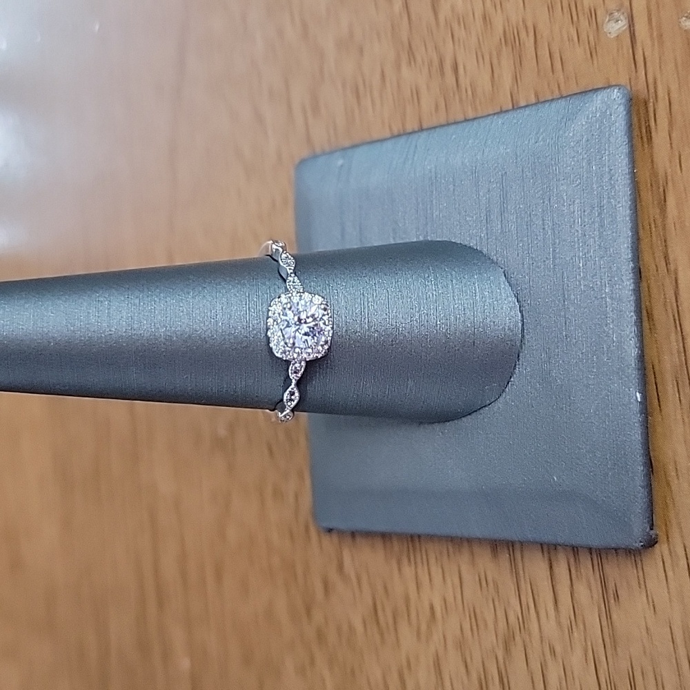 RSC Ladies  CZ Ring Size 8.5